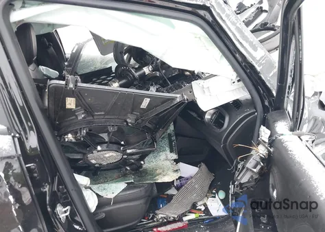 2021 Jeep Renegade Limited 4X4 z USA, uszkodzony, nr VIN ZACNJDD10MPM25163